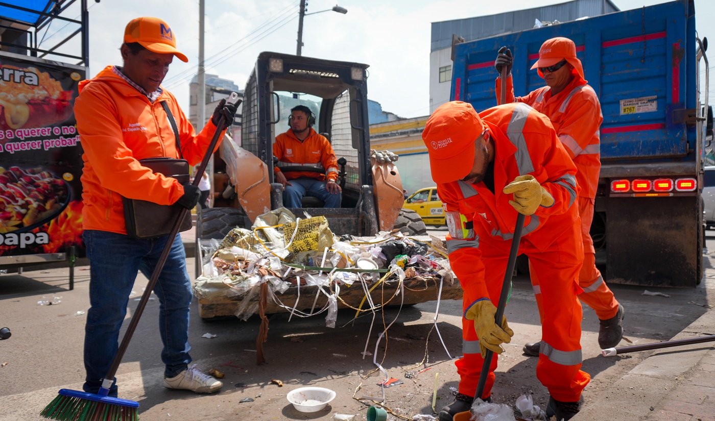La nueva cara de Plaza España espacio recuperado en Bogotá 