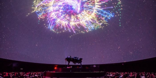 Domo del Planetario de Bogotá donde se proyecta el espectáculo de láser.