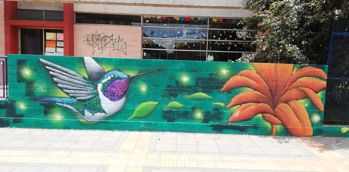 Murales llenos de colores engalanan colegio Gabriel Mejía Betancur - FOTO: Prensa IDPAC
