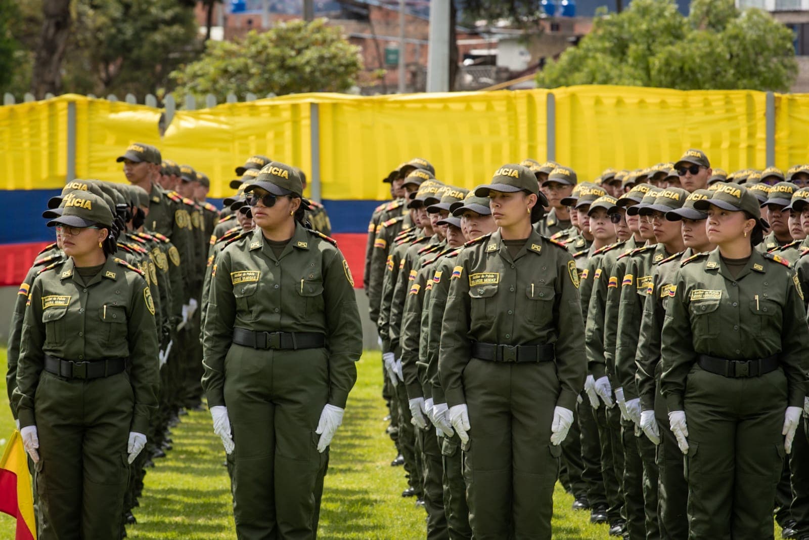 Nuevos policías en Bogotá_ Alcalde acompañó vinculación de Auxiliares