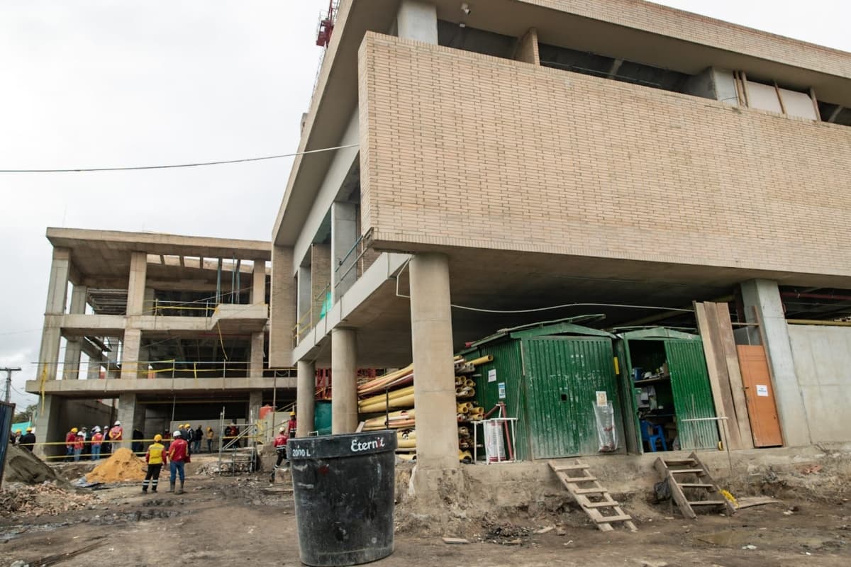 Obras en Bogotá: Galán visitó Centro Desarrollo Comunitario Tibabuyes