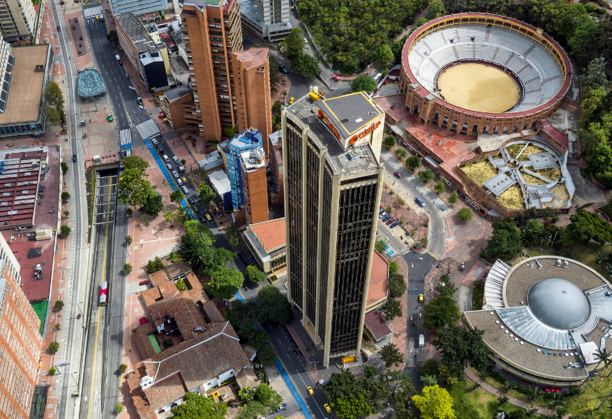 Panoramica Bogota Contrapicado dron 