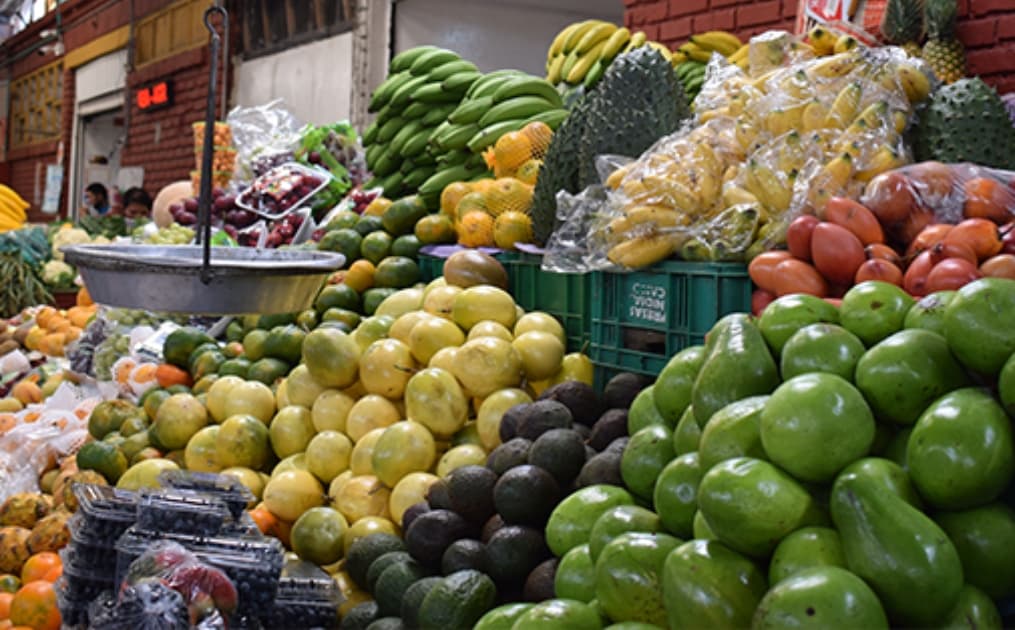 Planes en Bogotá visita la Plaza Distrital de Mercado Las Ferias 2025