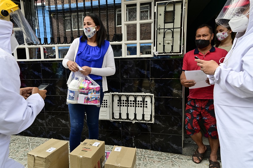 Alcaldesa verificó entrega de ayudas en Tunjuelito - Foto: Comunicaciones Alcaldía Bogotá