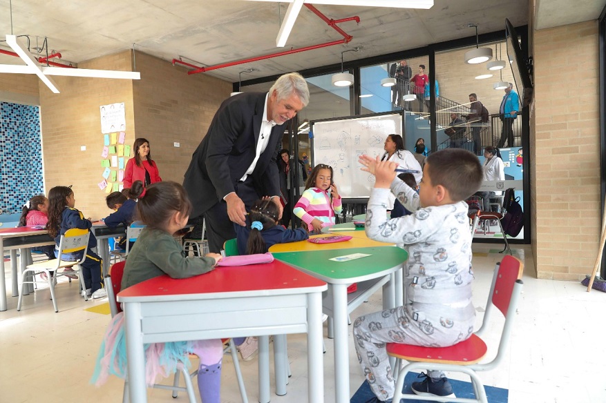 Última semana para solicitar cupos en colegios oficiales - Foto: Comunicaciones Alcaldía Bogotá