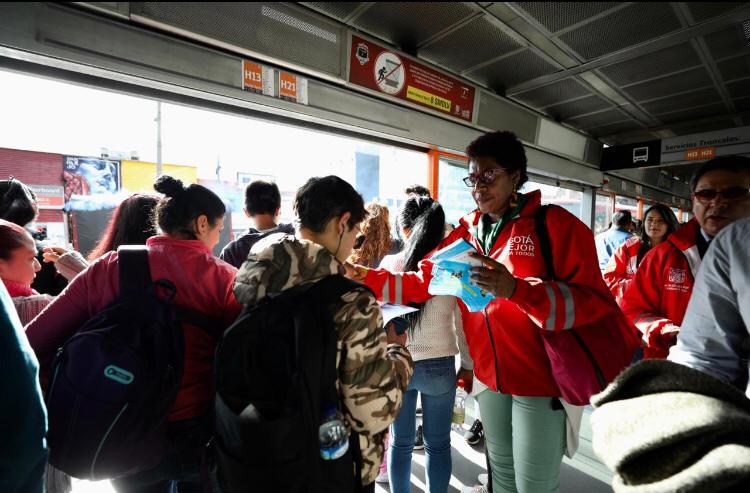 Autoridades realizan operativos en Chapinero - FOTO: Prensa Mebog