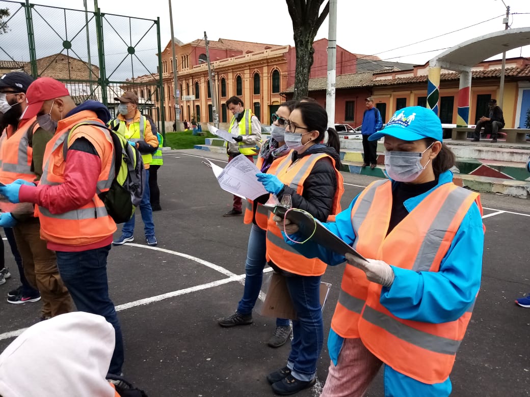 SDMujer participó en la caracterización de familias en alto riesgo
