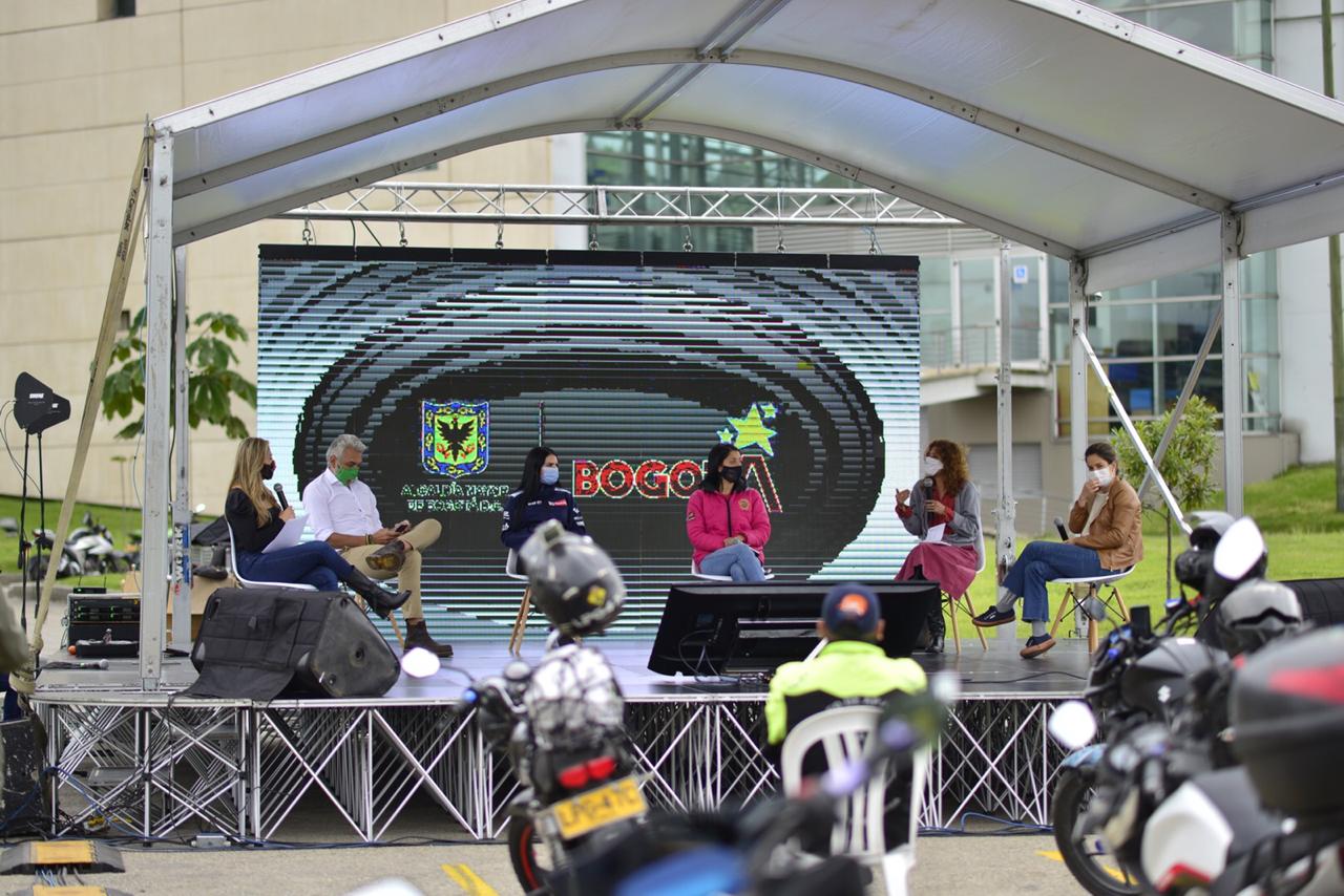 Bogotá celebra el VII Día del Motociclista con un reconocimiento a las mujeres - FOTO: Prensa secretaría de Movilidad