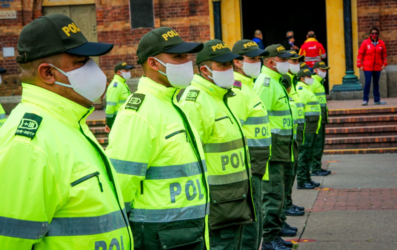 La Alcaldía de Bogotá entrega 117 vehículo para fortalecer a seguridad en los barrios - FOTO: Consejería de Comunicaciones