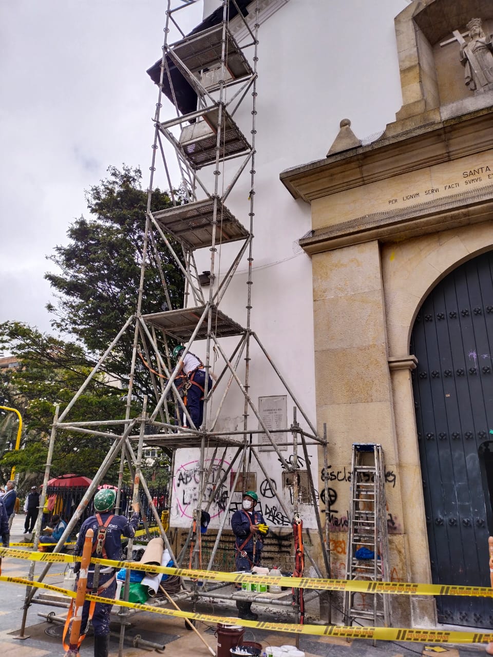 Avanza intervención en la fachada de la Iglesia de La Veracruz |  