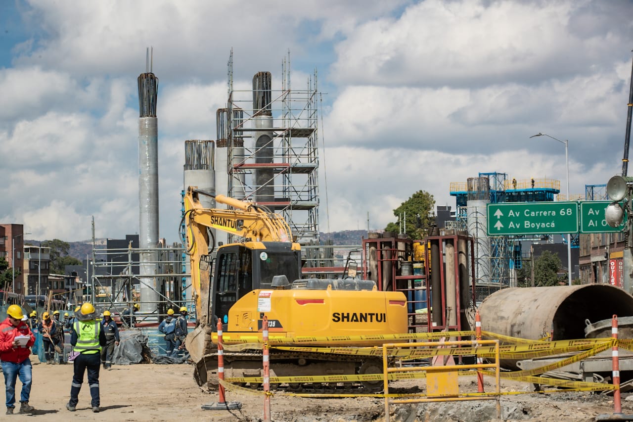 Obras de Línea 1 del Metro de Bogotá en el sector del SENA en la NQS