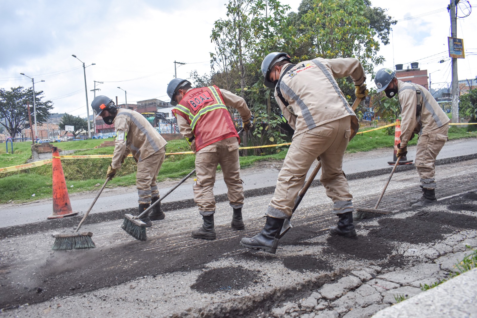 Unidad de Mantenimiento Vial está mejorando las vías de Usme Bogotá