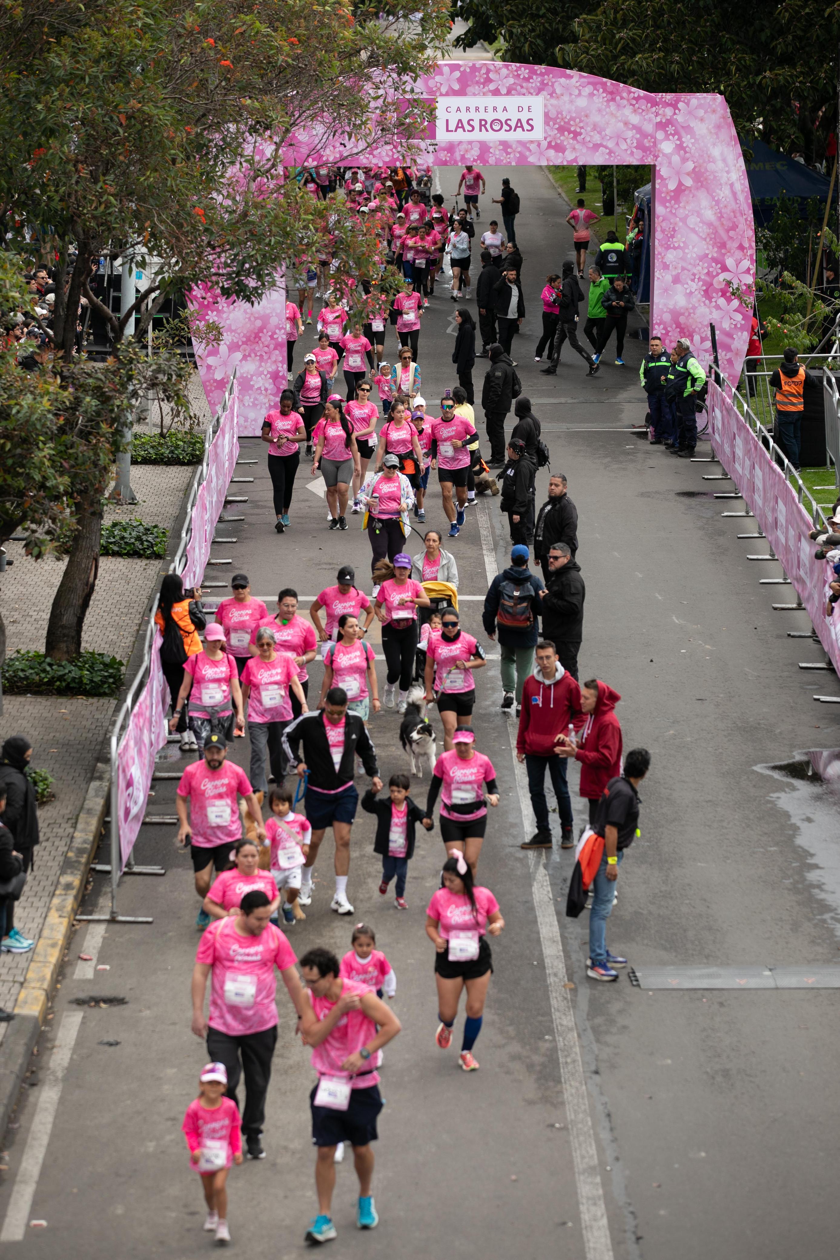 Carrera de las rosas para todas las personas