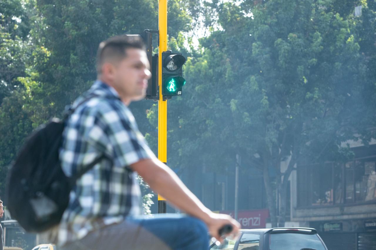 Bogotá será la primera área metropolitana con un sistema semafórico integrado en una sola central en Latinoamérica. Foto: Secretaría de Movilidad