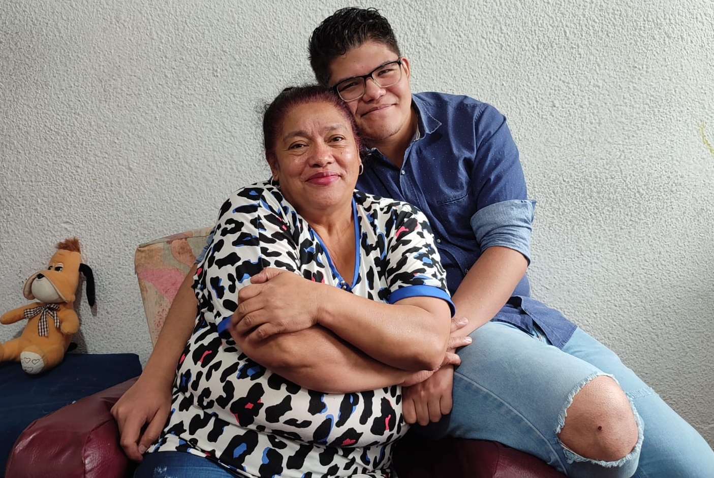 Yampier junto a Laura, su mamá. Foto: Alcaldía de Bogotá.