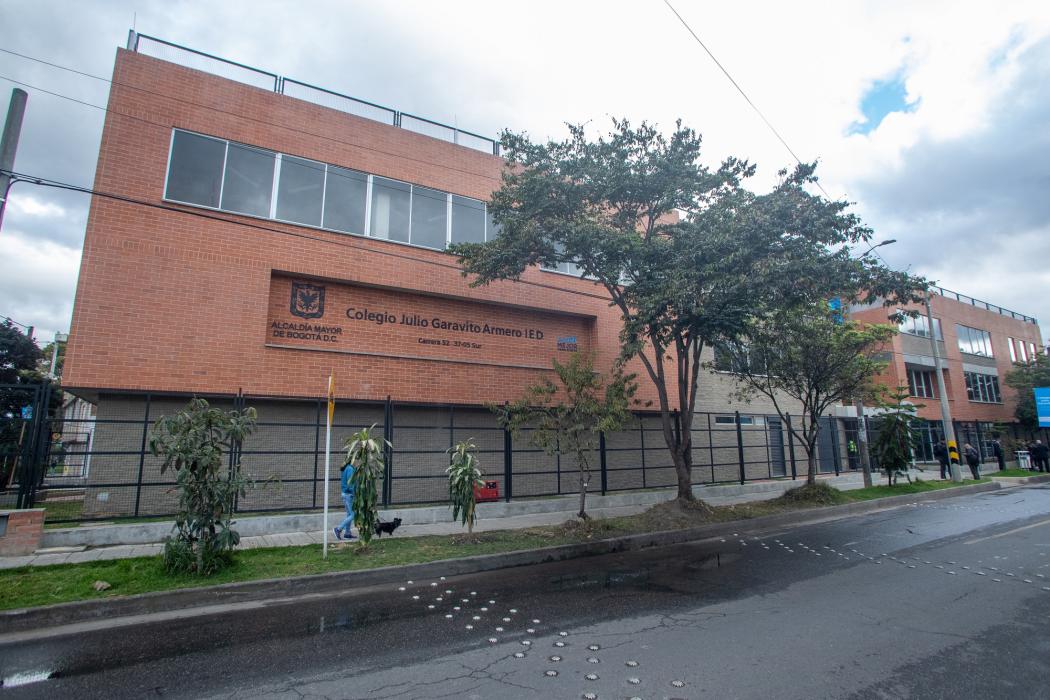 Entrega sede del colegio Julio Garavito Armero - Foto: Comunicaciones Alcaldía / Andrés Sandoval