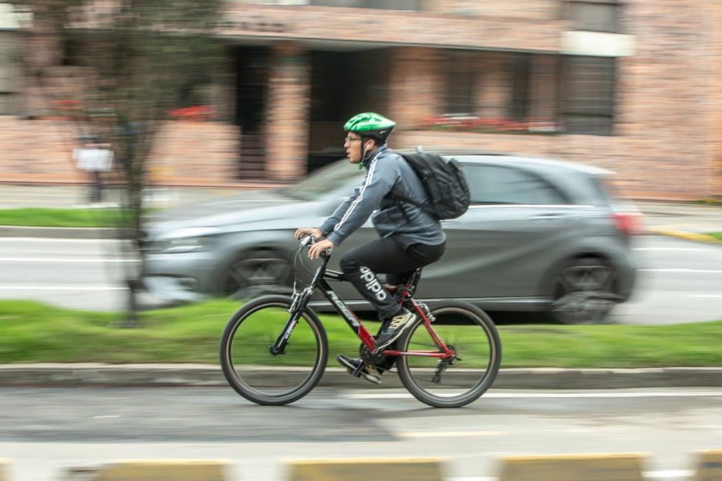 Usuario de la bicicleta en Bogotá 