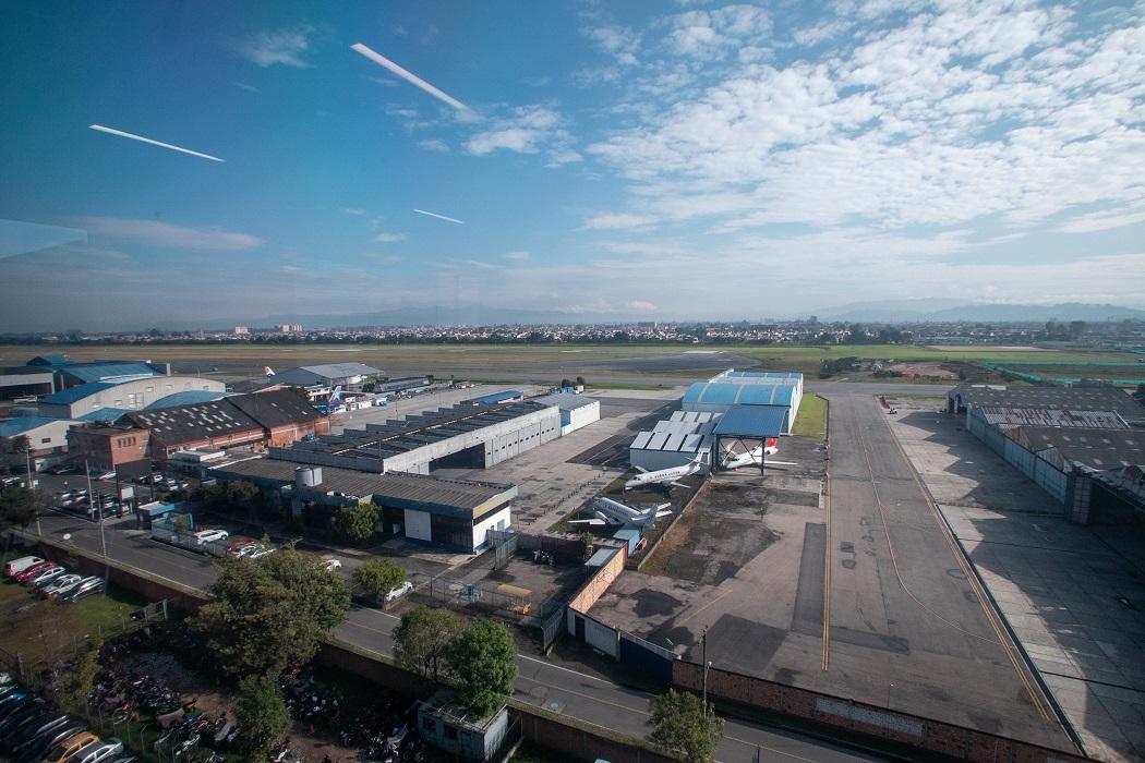 Firma del pacto del Distrito Aeroportuario - Foto: Comunicaciones Alcaldía Bogotá / Andrés Sandoval