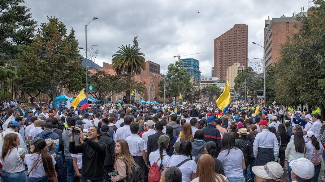 Marcha en Bogotá a la altura del Parque Nacional