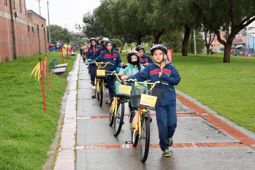 El Colegio de la Bici se unen al Día Sin Carro - Foto: Secretaría de Educación
