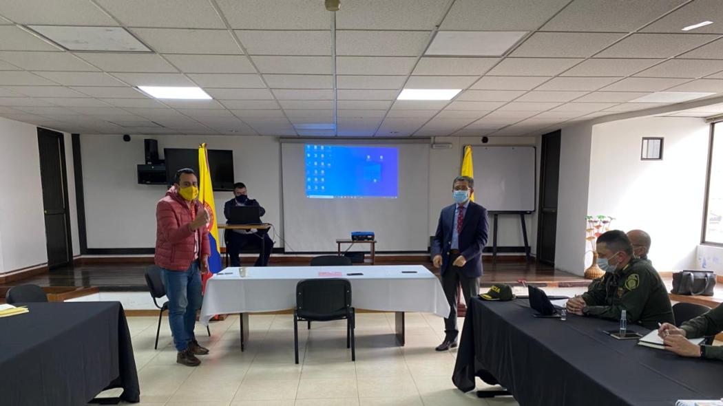 Consejo local de seguridad en Chapinero con Hugo Acero 