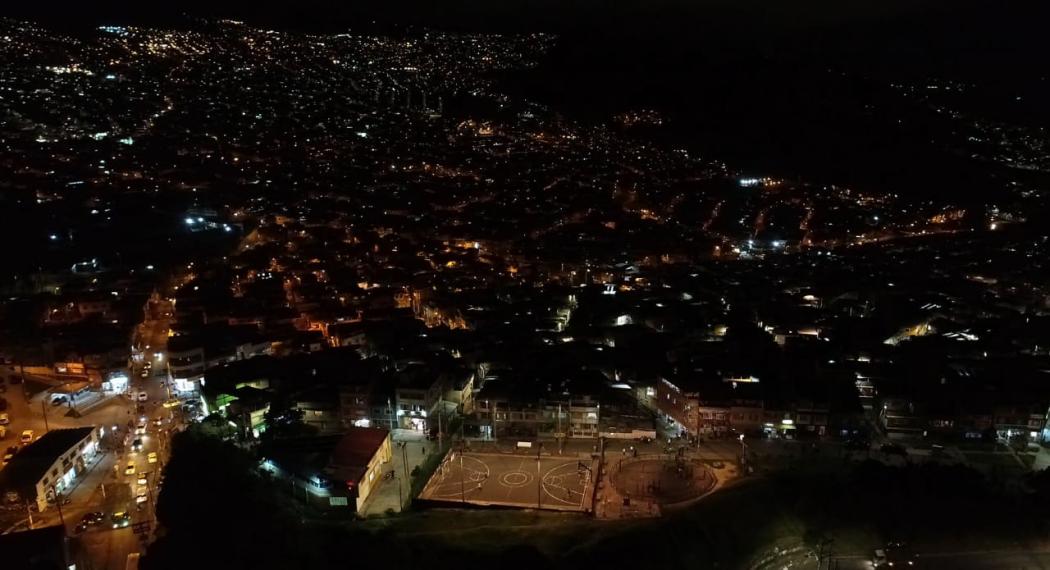 Panorámica de noche de la localidad de San Cristóbal 