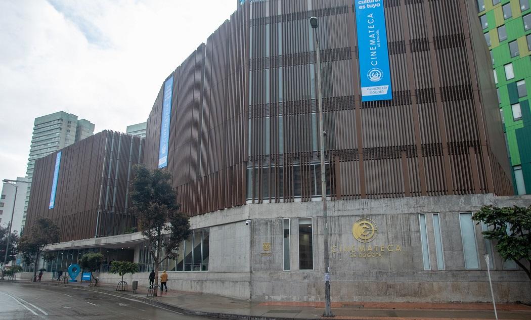 Desde la Sala Capital, Galería, Sala E, la reapertura de la Sala 2 y los laboratorios se alistan para recibir el público de la ciudad. Foto: Cinemateca de Bogotá.