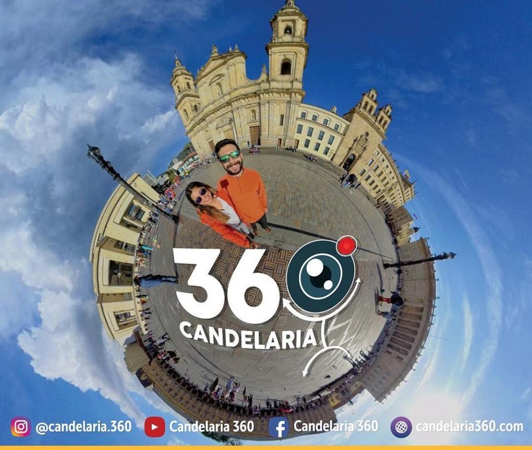 Turistas en la Plaza de Bolívar registrando su visita en 360 grados. Foto: Archivo Personal.
