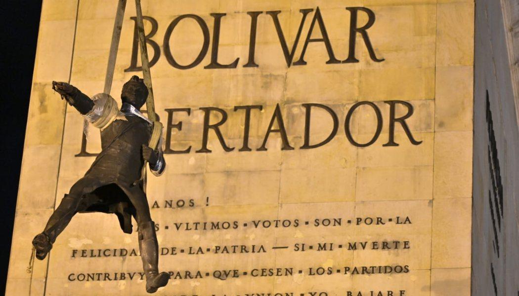 Bolívar ecuestre, monumento de Los Héroes
