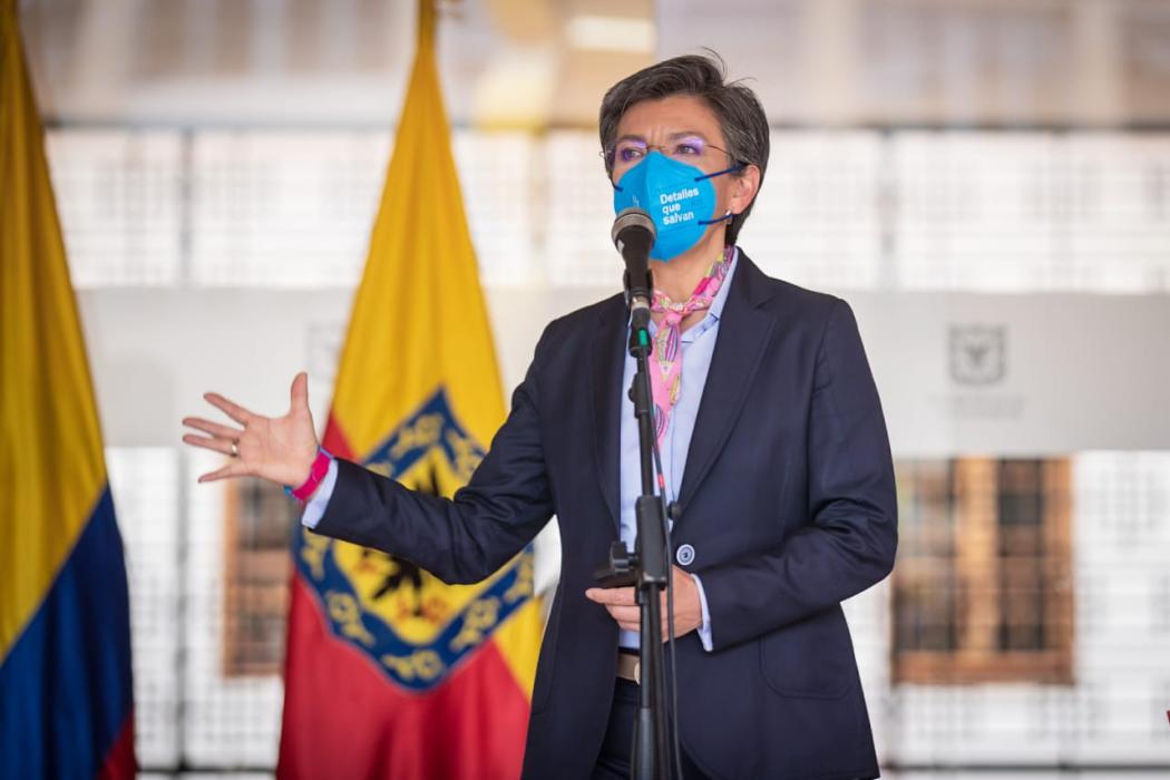 La alcaldesa, Claudia López, aseguró que se aumenta el aforo a 75 % manteniendo el uso de tapabocas, adecuada ventilación y constante higiene en las manos. Foto. Alcaldía.