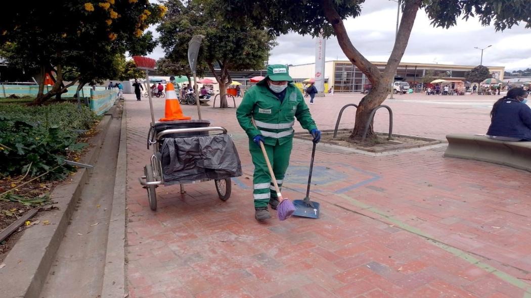 ¿Qué pasa con la basura que se bota en calles de Bogotá y qué tanta es?