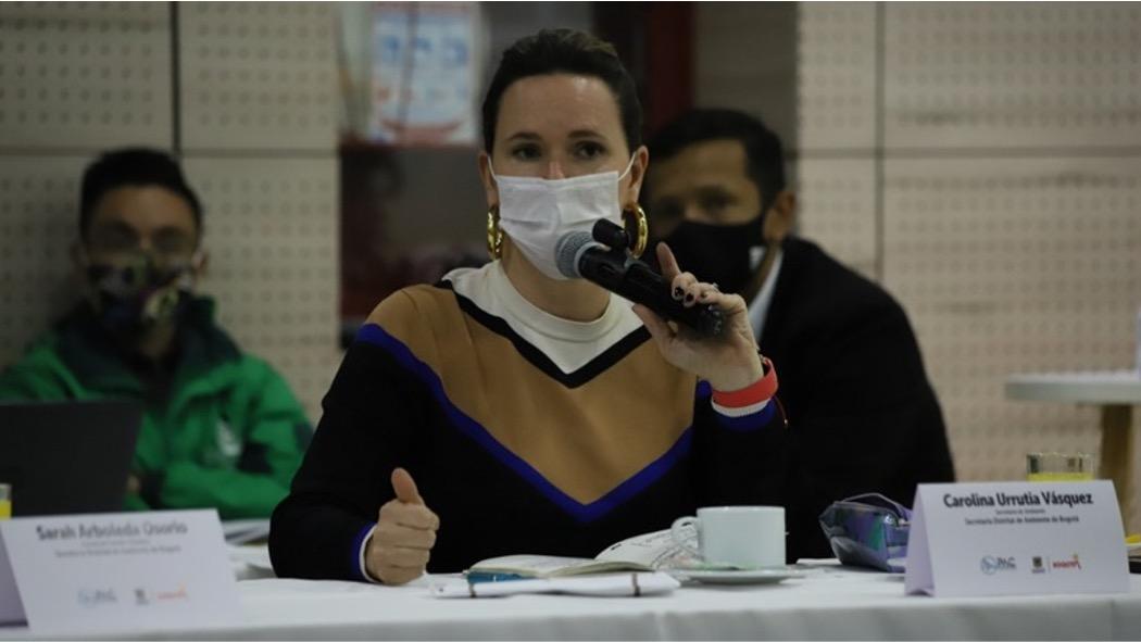 Carolina Urrutia, secretaria de Ambiente, quien expuso cada una de las acciones que componen el Plan de Acción Climática. Foto: Secretaría Ambiente.