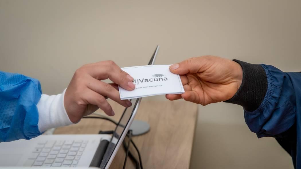 Imagen relacionada con carné de vacunación COVID