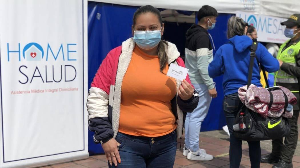 Imagen relacionada con vacunación de migrantes en Bogotá