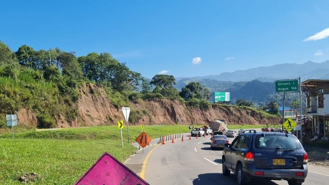 Vía Bogotá-Girardot