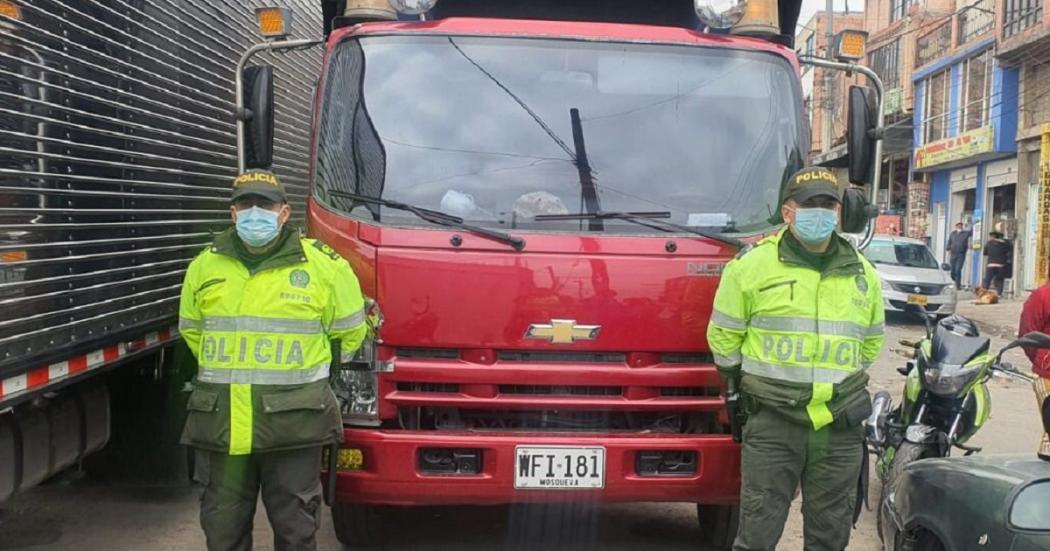 En Ciudad Bolívar la Policía capturó a 2 personas recuperó un camión