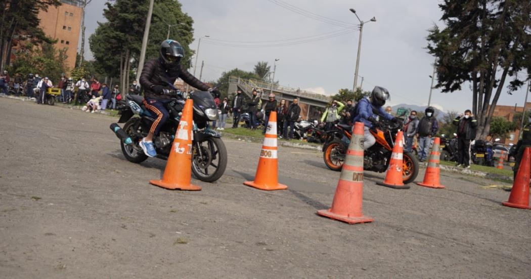 Curso gratuito para motociclistas en Bogotá: fechas para marzo 2022