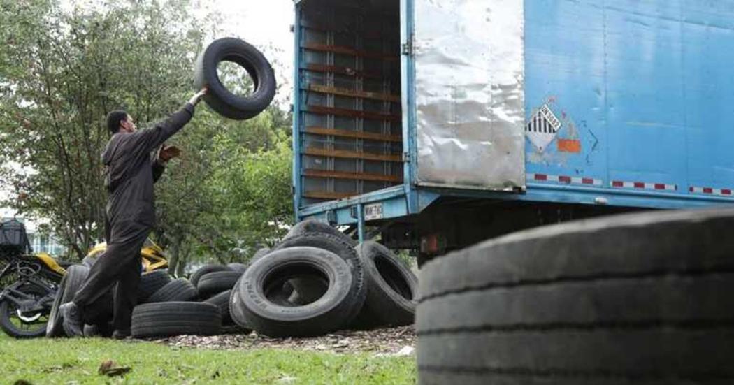 Recolección de neumáticos usados en la Llantatón de Usaquén y Bosa