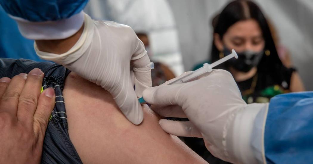  Puntos de vacunación contra COVID-19 hoy 25 de marzo de 2022, Bogotá