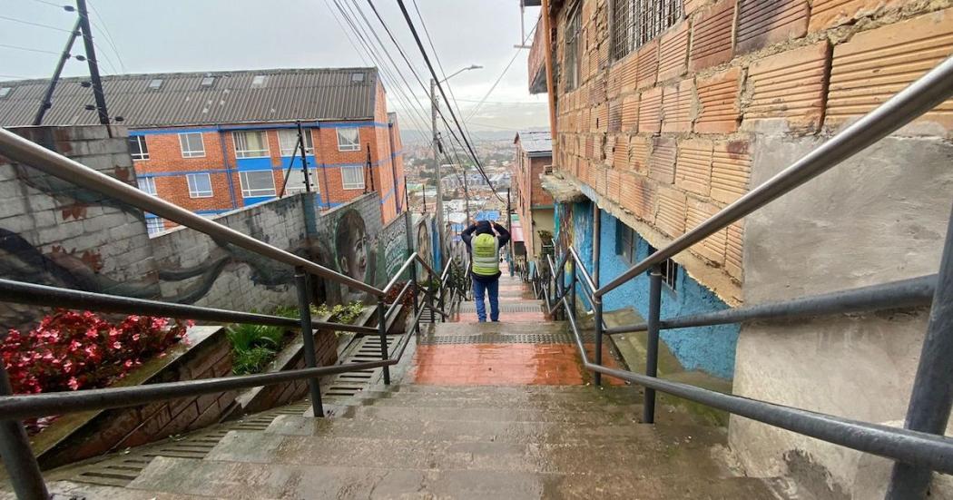 Caja de Vivienda Popular mejora barrios en Usaquén con vías y andenes 