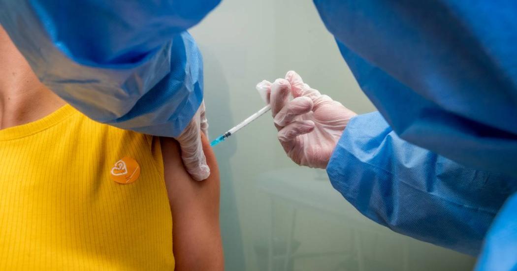 Puntos de vacunación contra COVID-19, hoy 4 de mayo de 2022, Bogotá