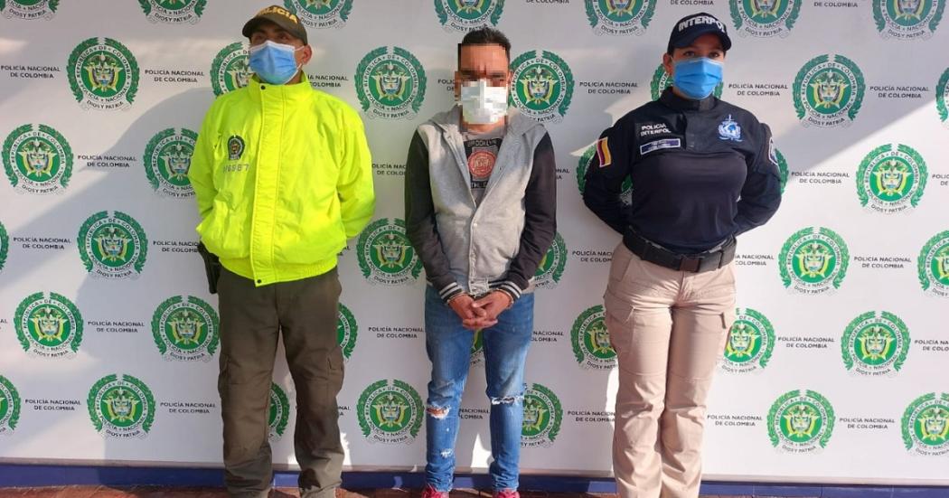Un piloto y dos personas más capturadas por narcotráfico en Bogotá
