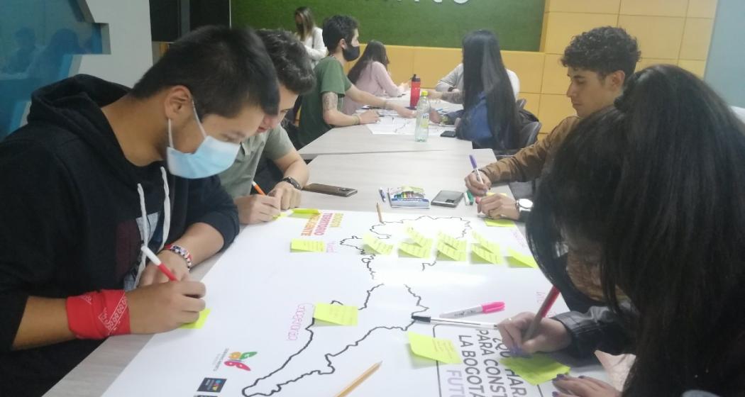 Los jóvenes le apuestan a la política Bogotá Territorio Inteligente