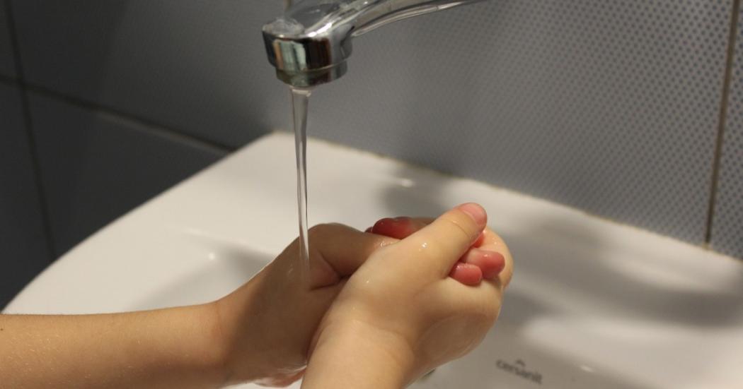 Lavado de manos, ventilación y otras recomendaciones para espacios educativos