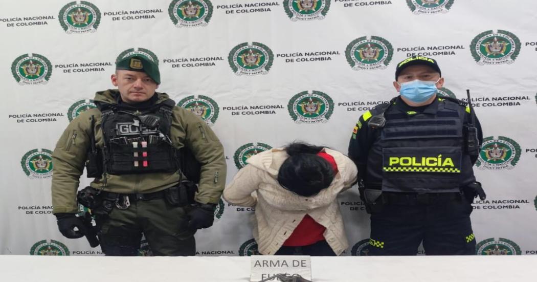 Capturan en Ciudad Bolívar a mujer que portaba un arma de fuego 