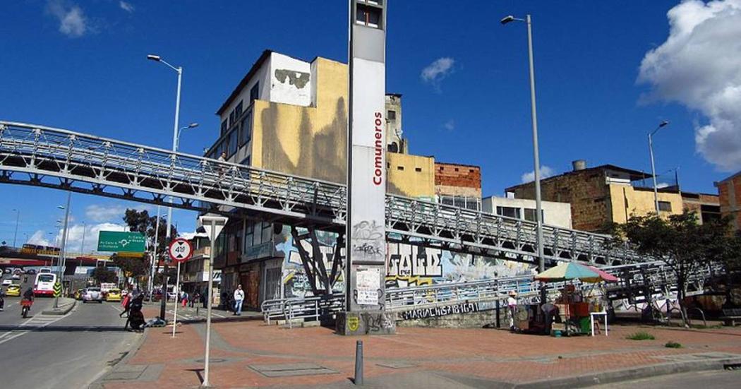 Puente peatonal de la estación Comuneros de TransMilenio está cerrado 