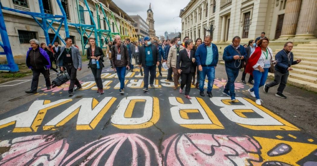 Bogotá: Recorrido por Bronx D.C. en inicio de XXIV Congreso del CIDEU