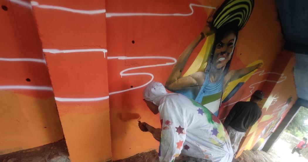 Jóvenes de Idipron pintaron mural en túnel del Sendero de Monserrate