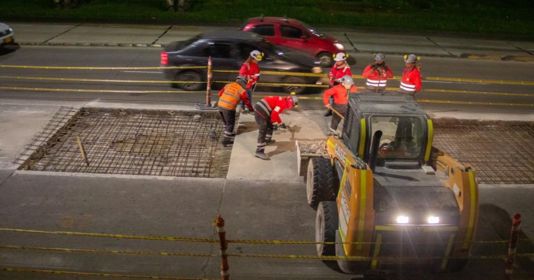 Bogotá: Personas que trabajan en obras de infraestructura y malla vial 