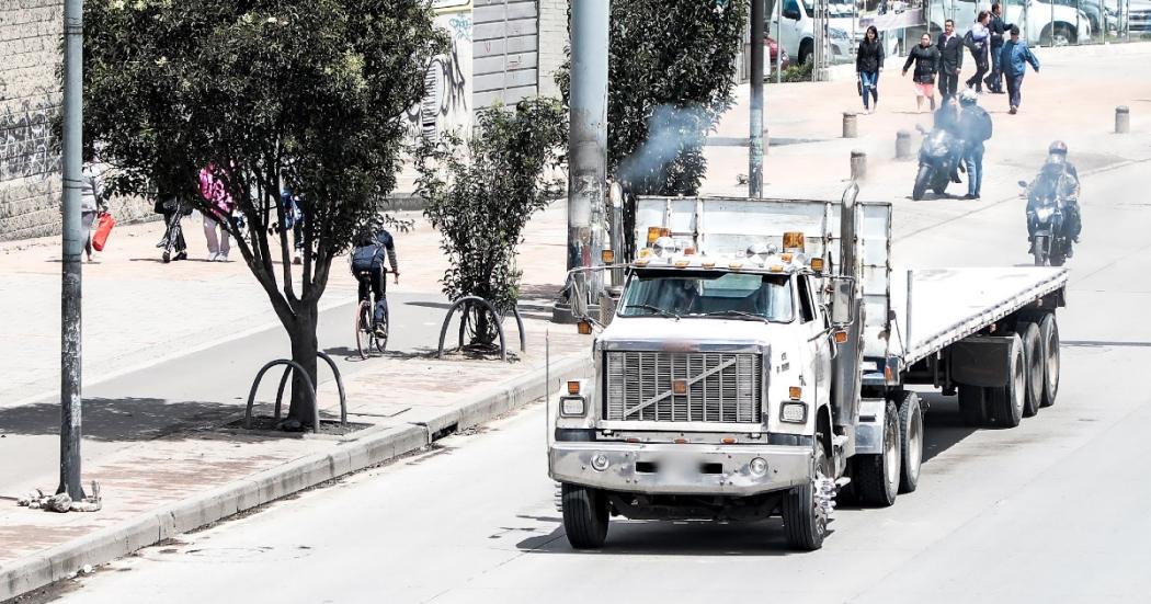 Distrito comenzará a etiquetar vehículos que contaminen más en Bogotá 